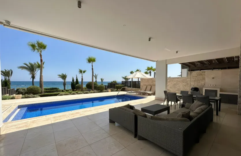 5-bedroom villa for sale - 15467