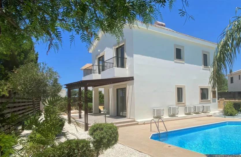 Дом с 3-мя спальнями продажа - 15561