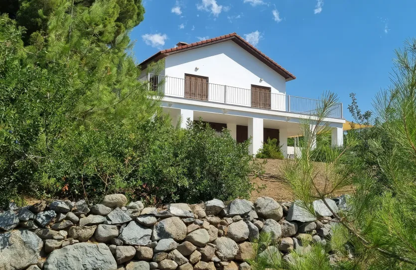 4-bedroom villa for rent - 15603