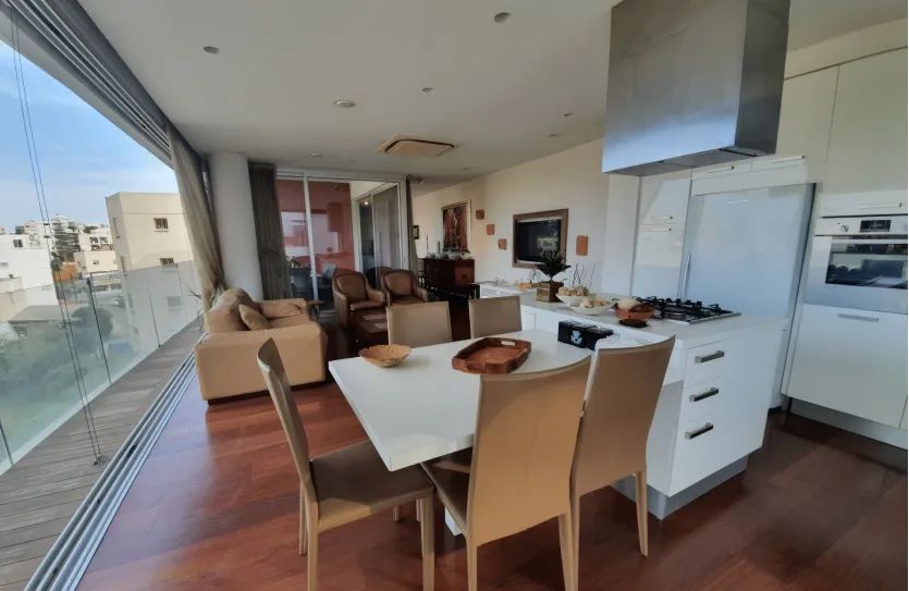 2-bedroom apartment for sale - 15676