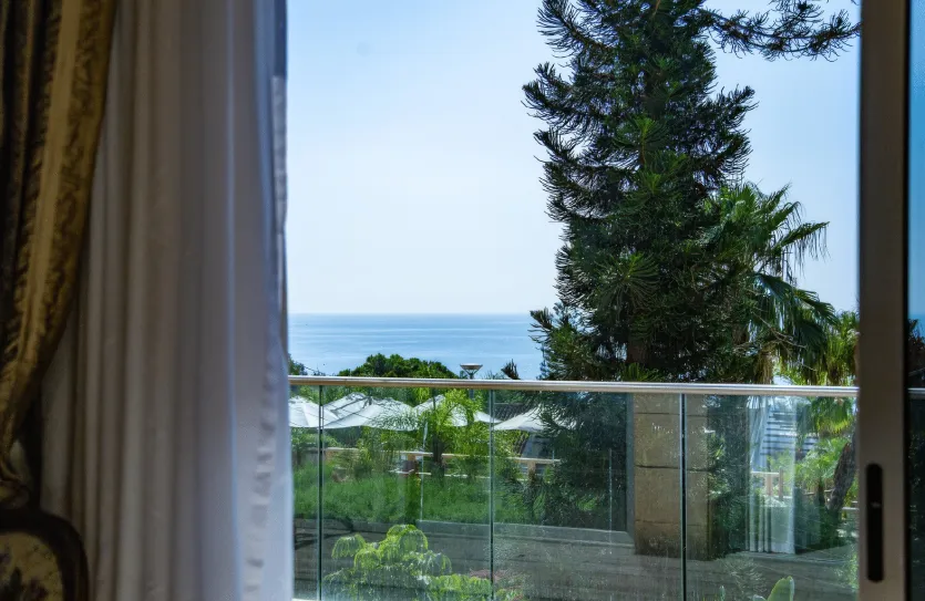 4-bedroom apartment for sale - 15839