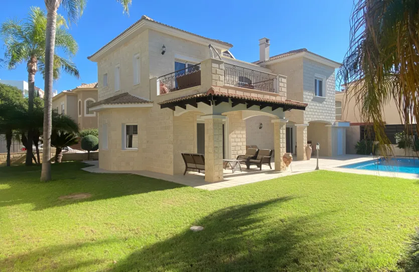 Дом с 3-мя спальнями продажа - 15966