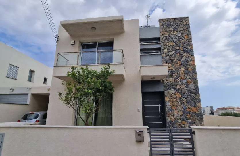 6-bedroom villa for rent - 16060