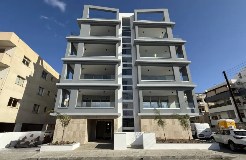 Квартира с 2-мя спальнями продажа - 16108