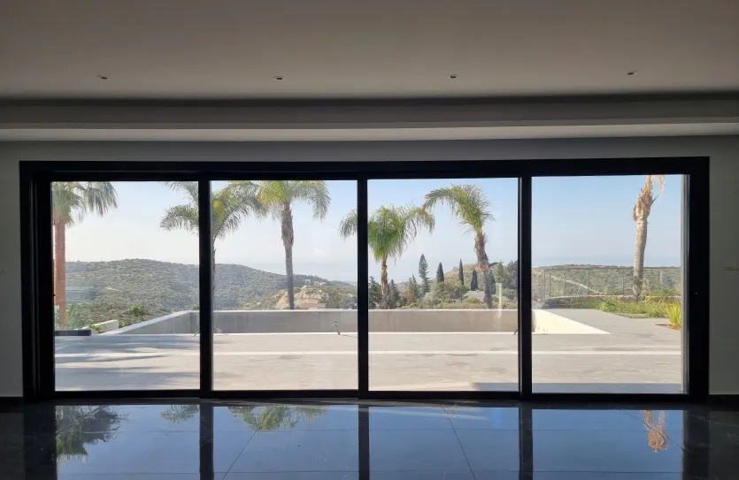 6-bedroom villa for rent - 16138