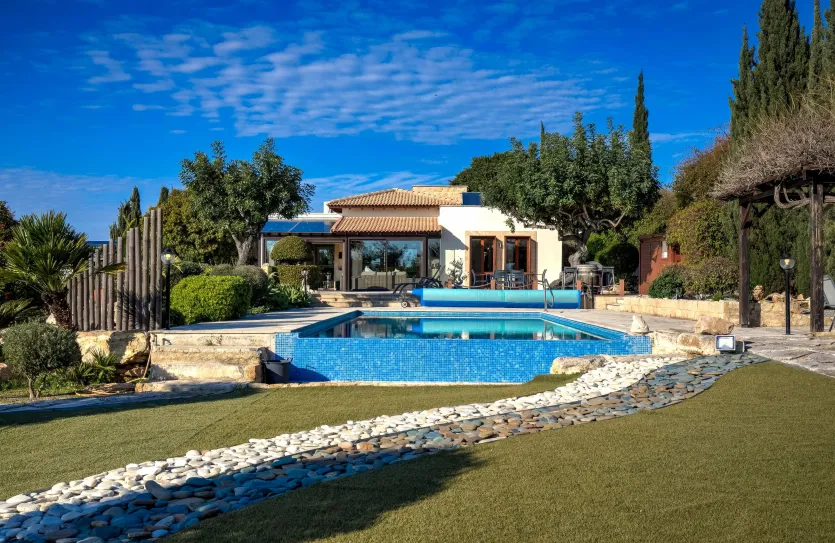 Дом с 4-мя спальнями продажа - 16234