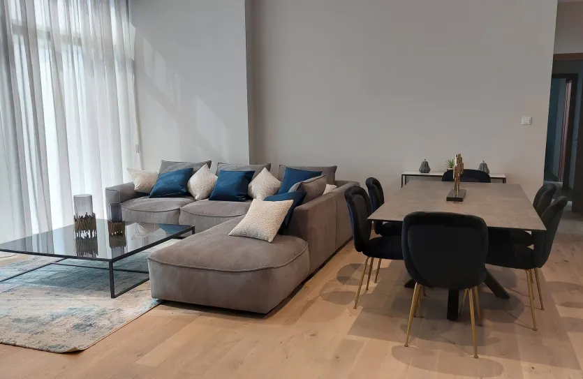 4-bedroom apartment for rent - 16254