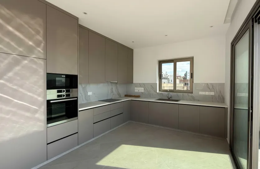 Квартира с 2-мя спальнями продажа - 16394