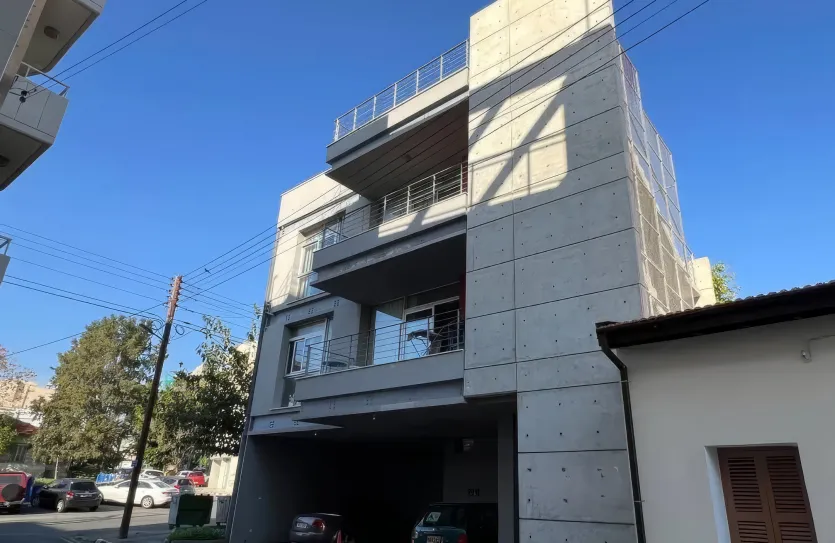 Residential building for sale - 16412