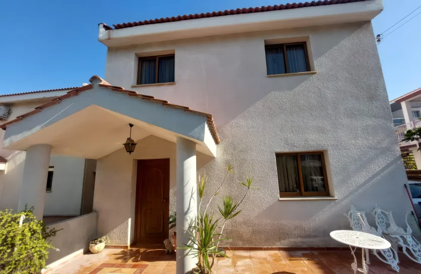 Дом с 4-мя спальнями продажа - 16492