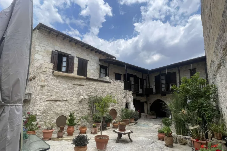 Дом в Омодосе, Лимассол