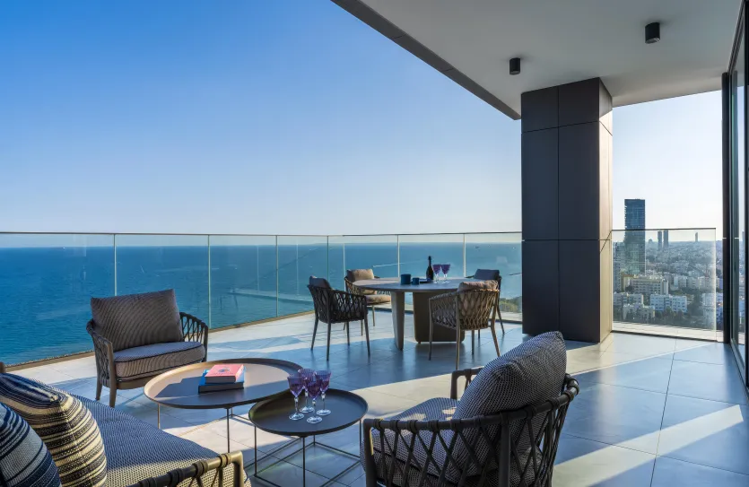 4-bedroom apartment for sale - 16558