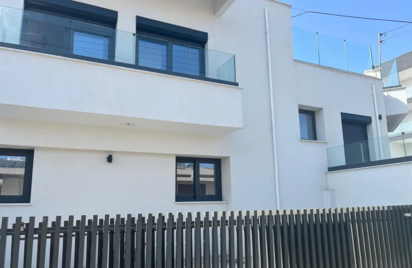 4-bedroom villa for sale - 16519