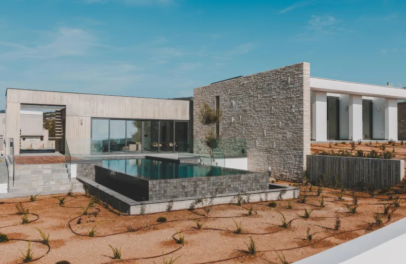 4-bedroom bungalow for sale - 16751