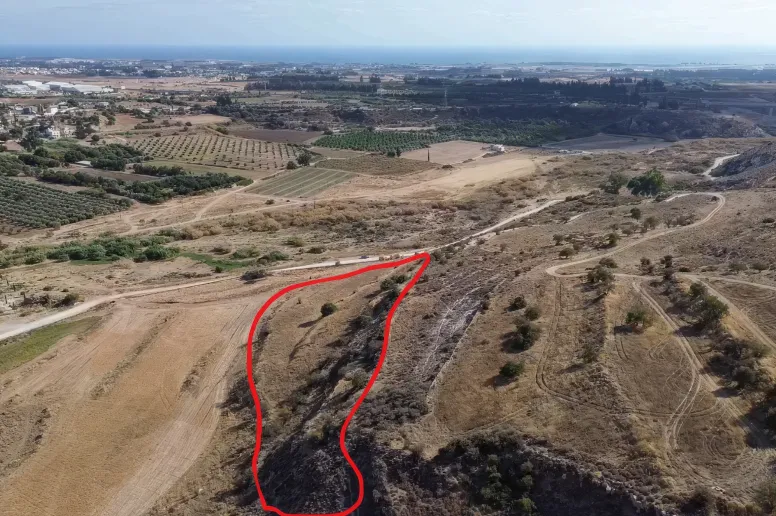 Участок в Агия Варвара, Пафос