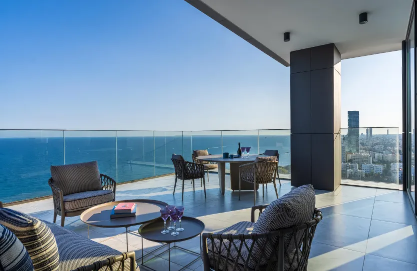 4-bedroom apartment for rent - 17543