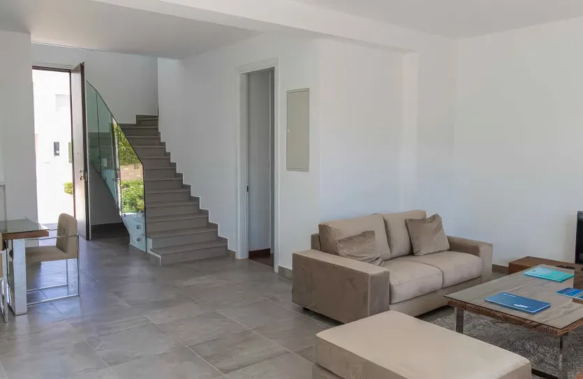 Дом с 4-мя спальнями продажа - 17653