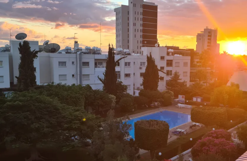 Апартамент с 1-ой спальней аренда - 17902