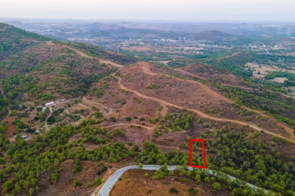 Residential plot in Larnaca, Kornos