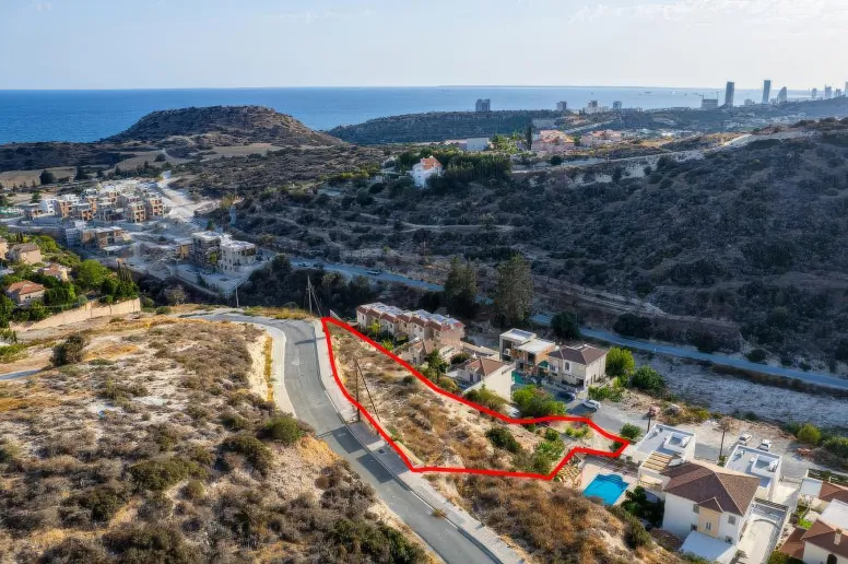 Residential plot in Agios Tychonas, Limassol