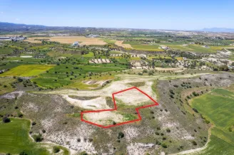 Жилая в Агия Варвара, Никосия