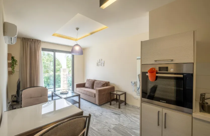 1-bedroom apartment for sale - 18311