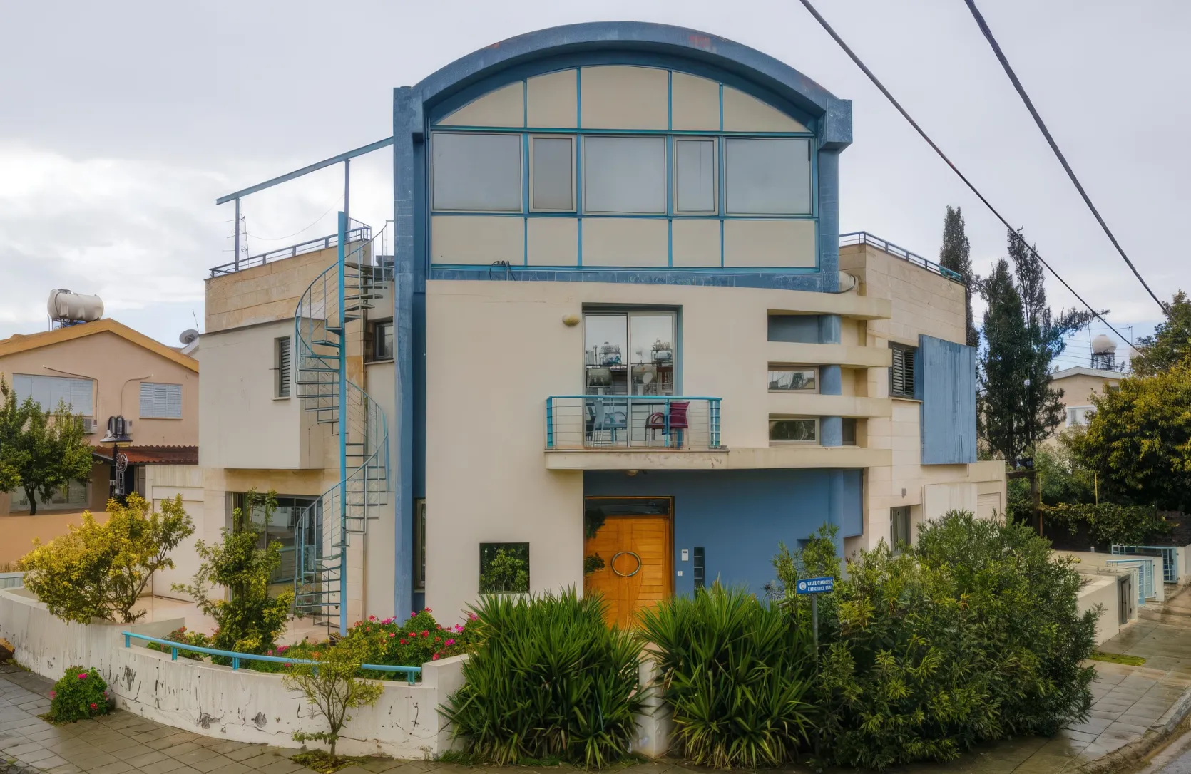 Sale in Engomi: 5-bedroom villa ID 18347 • DevelopersCyprus