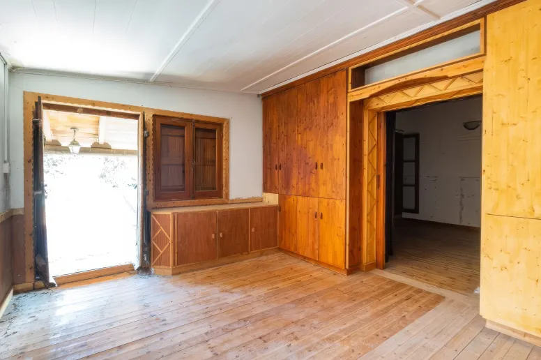 Склад в Орунте, Никосия