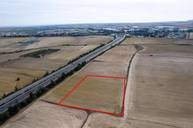 Agricultural land in Larnaca, Aradippou