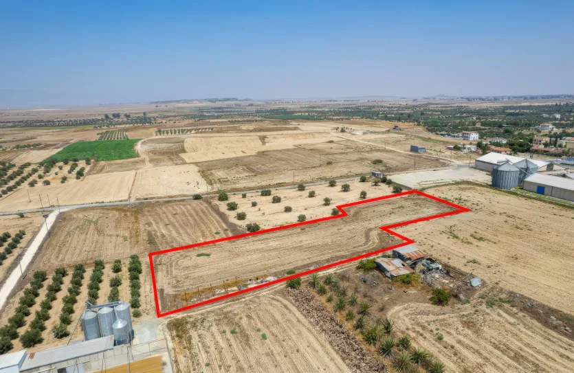 Участок для жилой застройки продажа - 18409