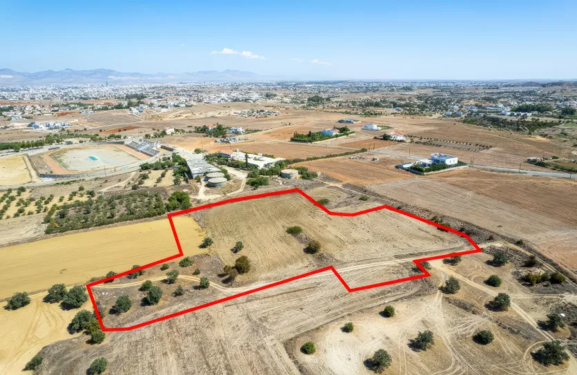 Участок для жилой застройки продажа - 18411