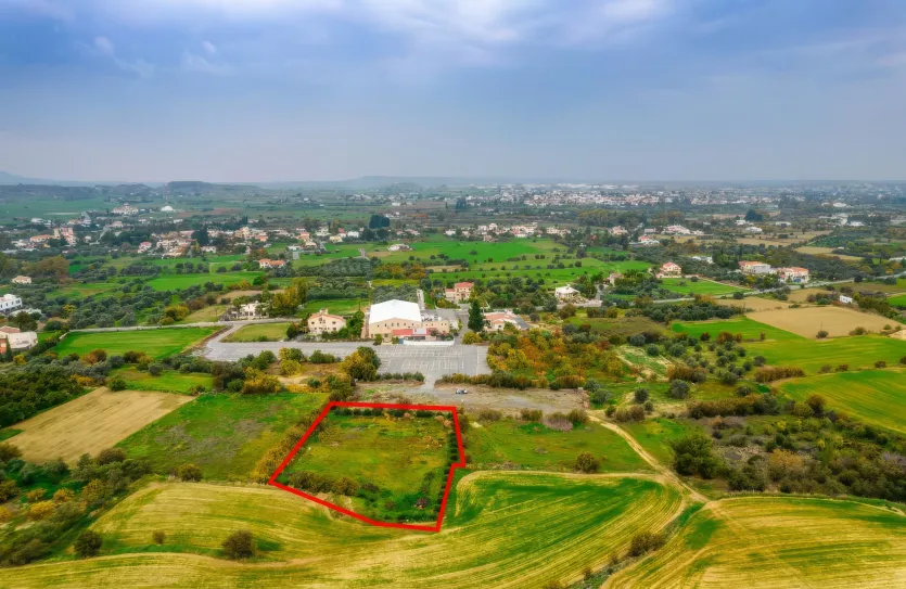 Участок для жилой застройки продажа - 18413