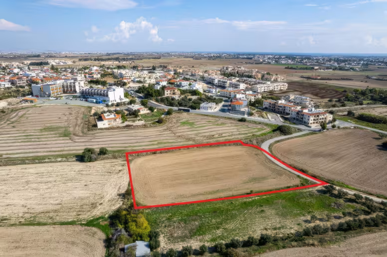 Residential plot in Larnaca, Tersefanou