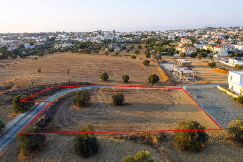 Residential plot in Tseri, Nicosia