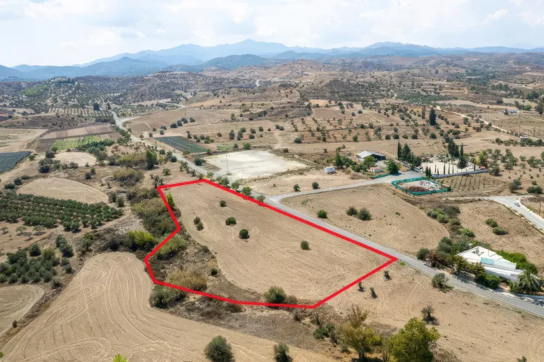 Участок для жилой застройки в Аналионтасе, Никосия