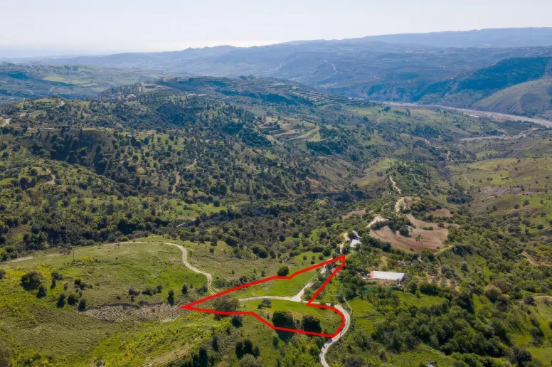 Участок для жилой застройки в Келокедаре, Пафос