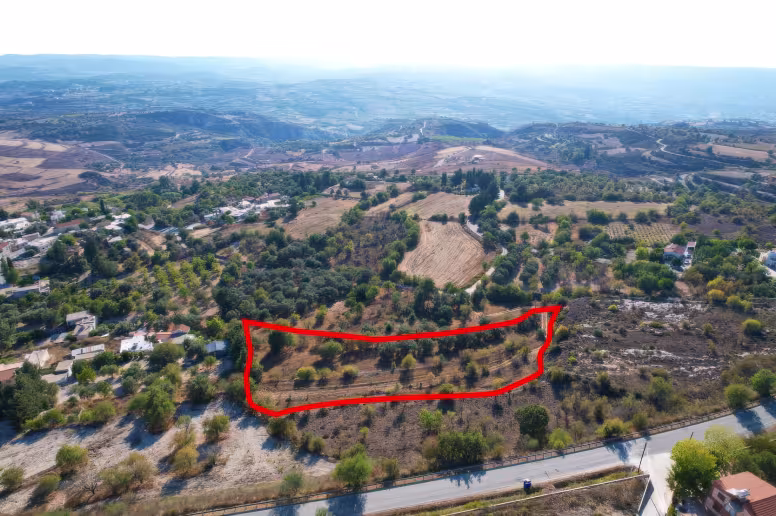 Residential plot in Thrinia, Paphos