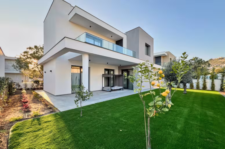 4 bedroom villa in Agios Tychonas, Limassol