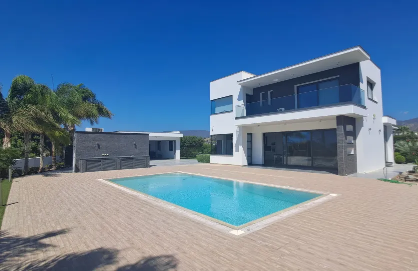 4-bedroom villa for sale - 18852