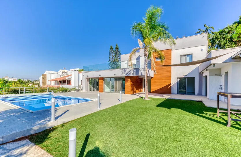 4-bedroom villa for rent - 18899