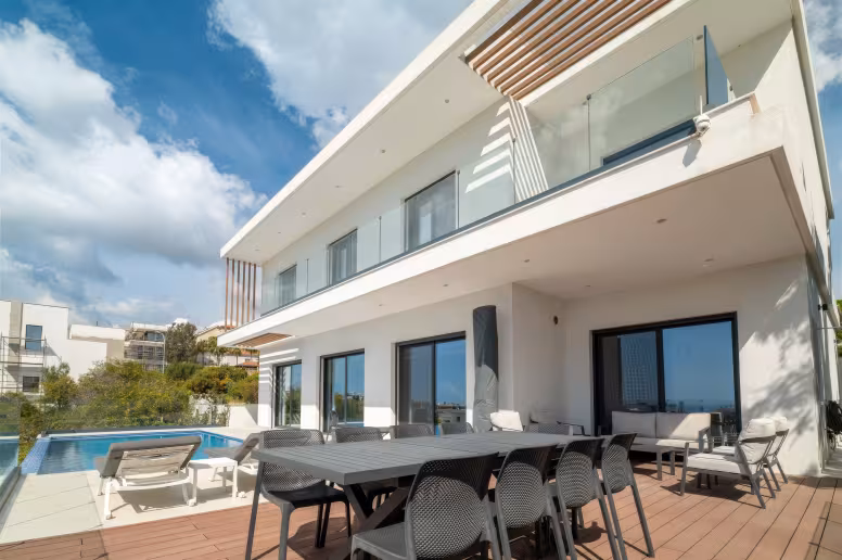 5 bedroom house in Agios Athanasios, Limassol