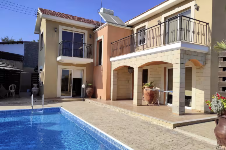3 bedroom villa in Pyrgos, Limassol