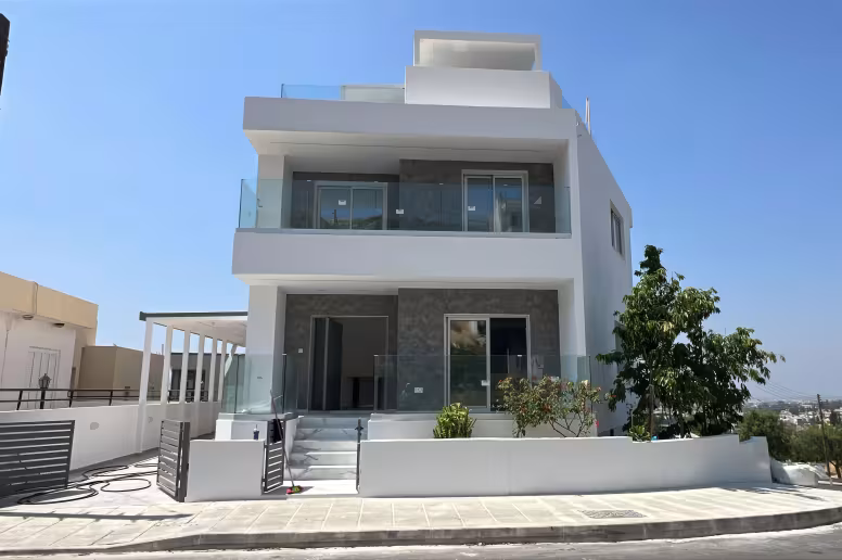 5 bedroom house in Agia Fyla, Limassol City, Limassol