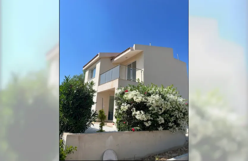 3-bedroom villa for sale - 14050
