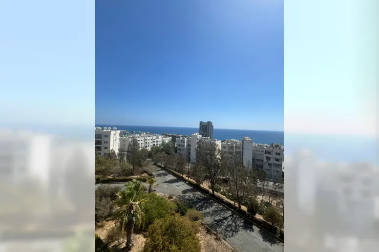 Квартира в Агиос Тихонас, Лимассол