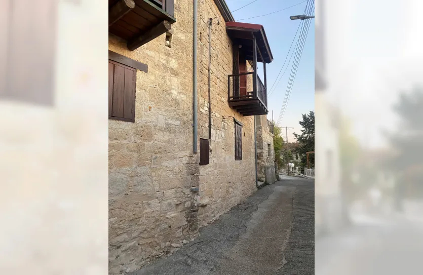 2-bedroom house for sale - 15896