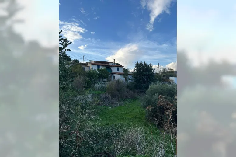 Участок для жилой застройки в Васа Келлакиу, Лимассол